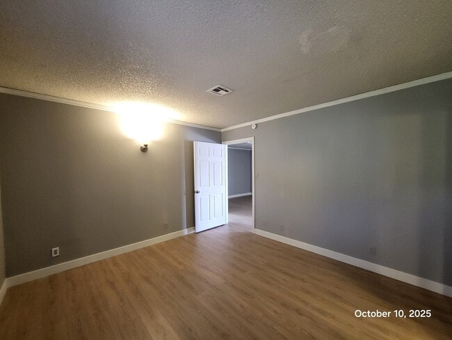 Building Photo - 6355 W Twain Ave