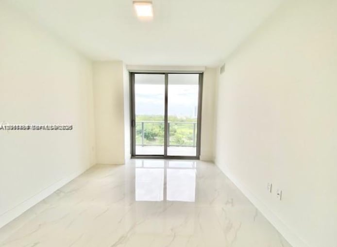 Building Photo - 16385 Biscayne Blvd