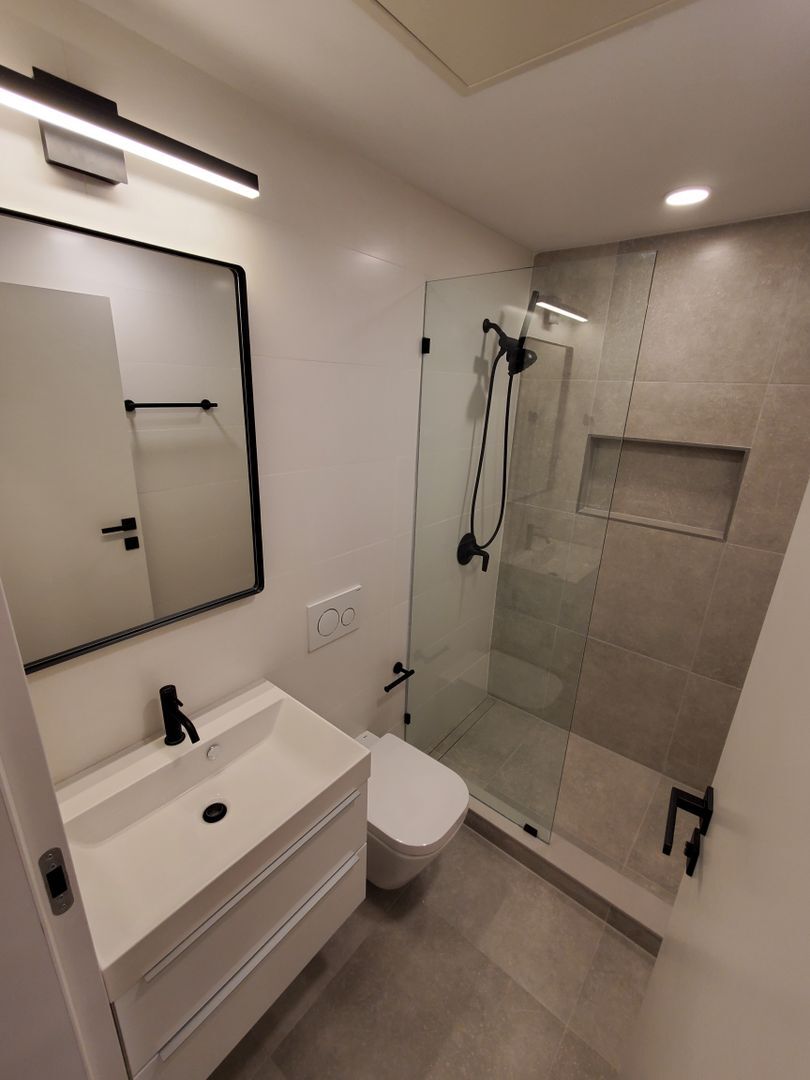 Building Photo - 6 National St