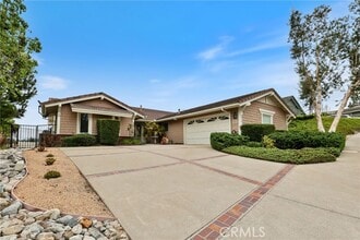 Building Photo - 614 S Pathfinder Trail