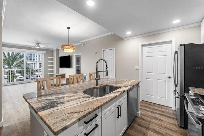Building Photo - 700 S Harbour Island Blvd