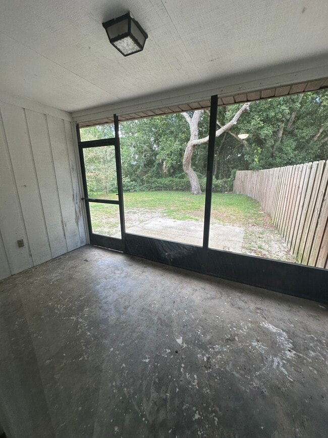 Building Photo - 8085 Omaha Cir