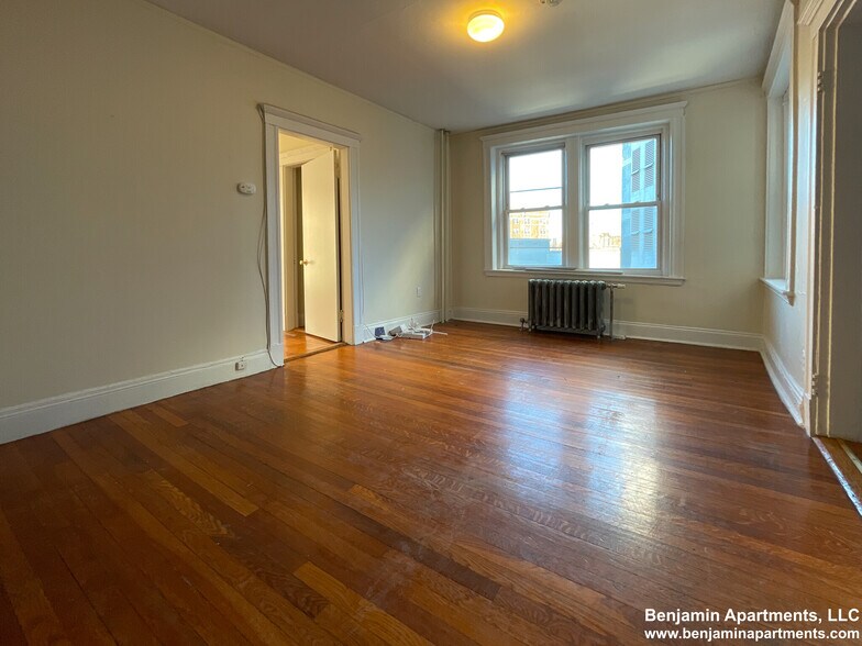 Building Photo - 1162 Boylston St