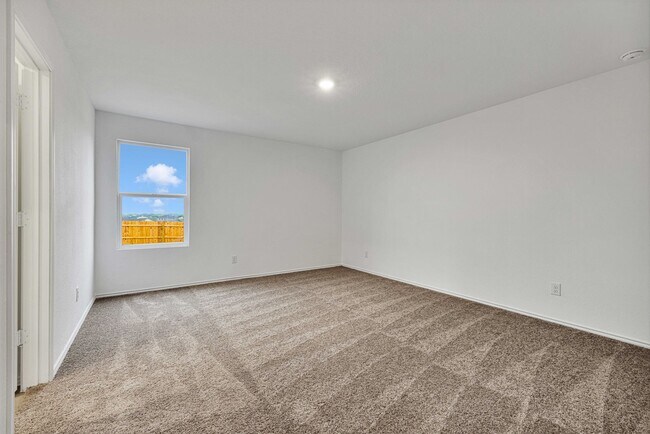 Building Photo - 9206 Selene Pl