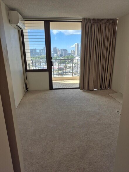 Main bedroom - 3138 Waialae Ave