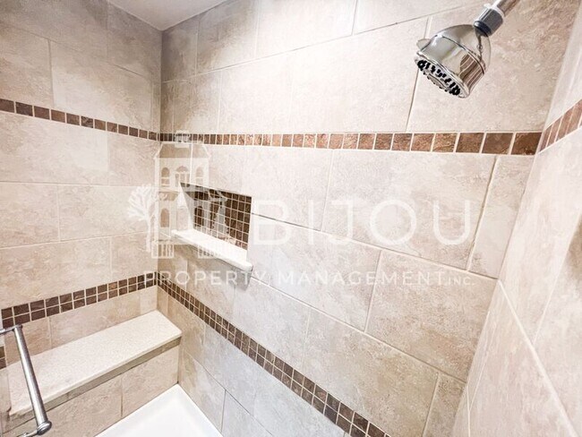 Building Photo - 355 Waco Ct