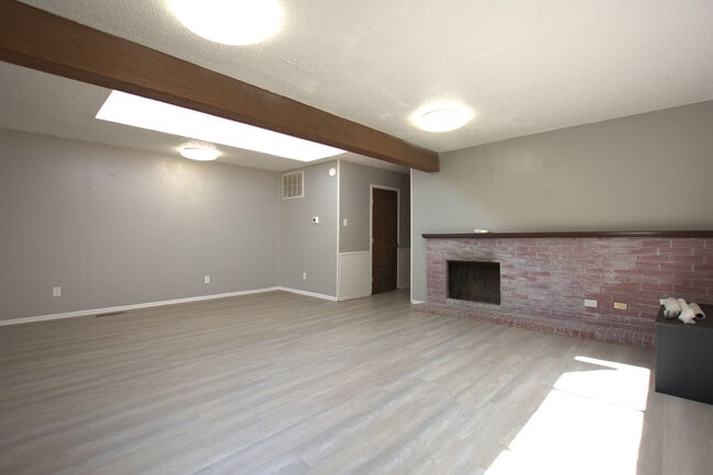 Building Photo - 5024 27th St