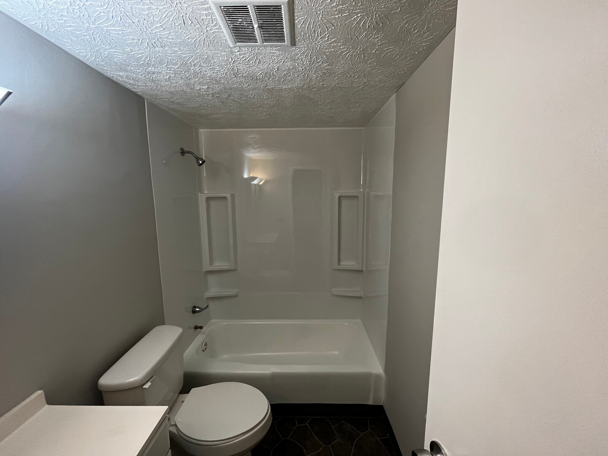 Building Photo - 4734 Castlebar St NW