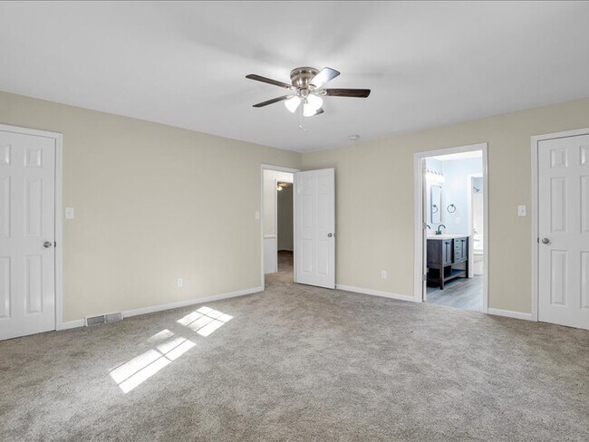 Building Photo - 109 Elcon Dr