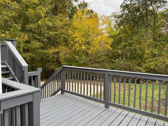 Building Photo - Sango! 3 Bed/2.5 Bath with unfinished basement! Great for Commuters to Nashville!