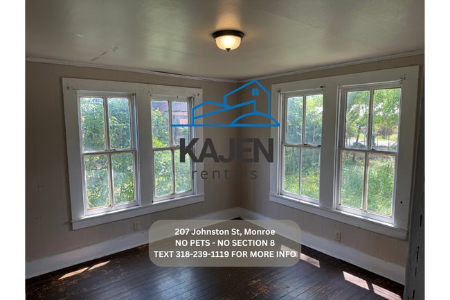 Building Photo - 207 Johnston St