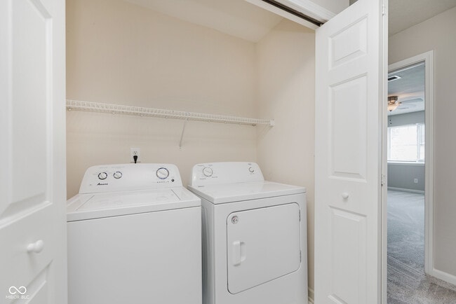 Building Photo - 8422 Enclave Blvd