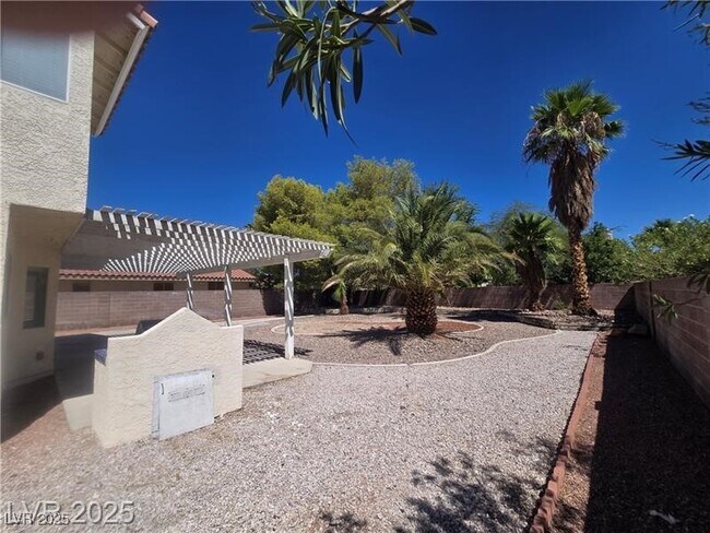 Building Photo - 272 Cordero Dr