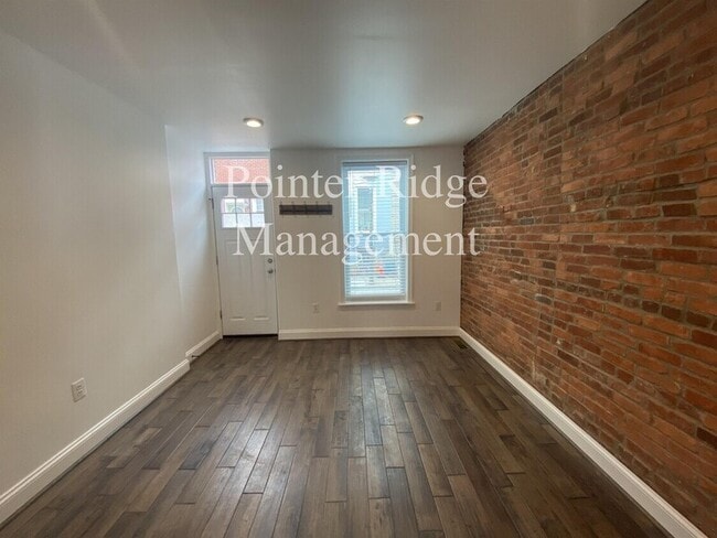 Building Photo - 119 N Glover St
