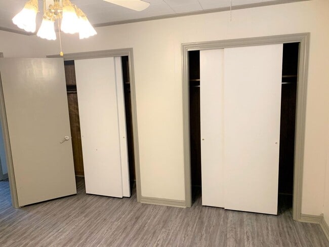 Building Photo - Come take a look at this home on a conveni...