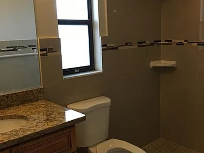 Building Photo - 4458 Dewey Dr