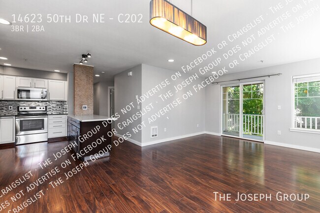 Building Photo - 14623 50th Dr NE