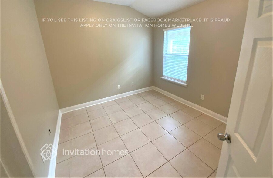 Building Photo - 3155 Wandering Oaks Dr