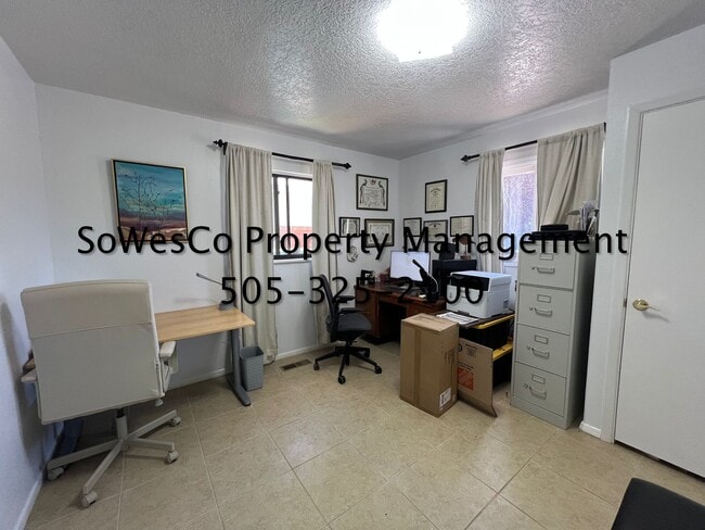 Building Photo - FULLY FURNISHED 4 Bedroom 2 Bath with Breathtaking Views
