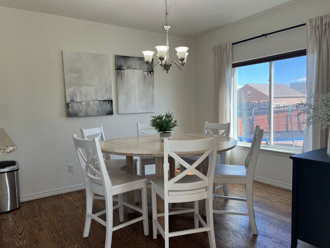 Building Photo - Beautiful 4 Bedroom Home in Meridian Ranch