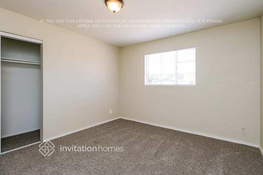 Building Photo - 8415 N 12th St