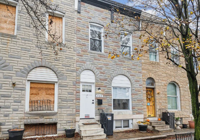 Primary Photo - 407 N Lakewood Ave
