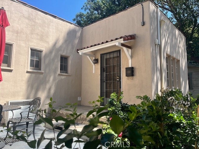 Building Photo - 726 Meridian Ave