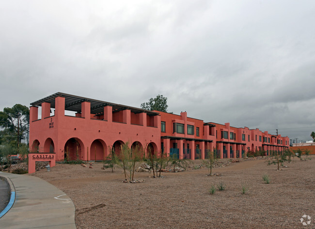 Primary Photo - Casitas on East Broadway