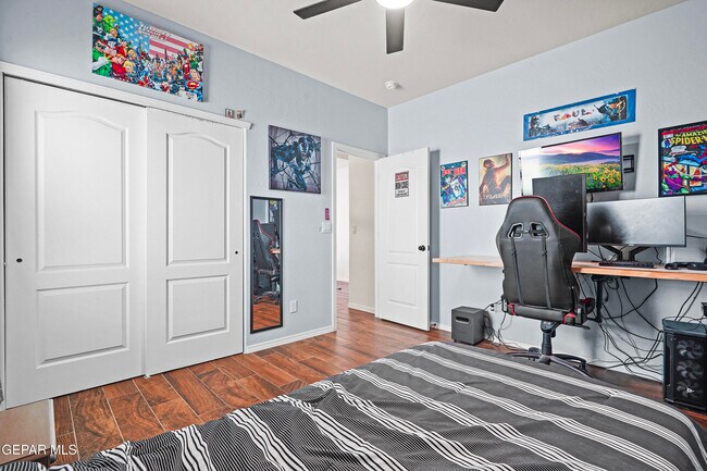 Building Photo - 12597 New Dawn Dr