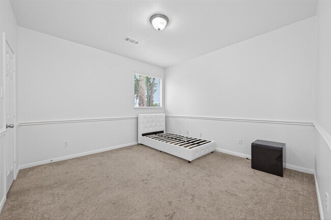 Building Photo - 8703 Silver Lure Dr