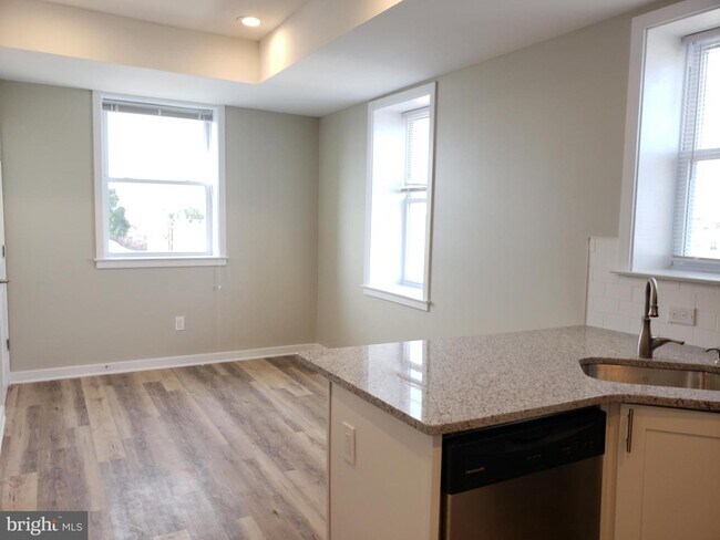Building Photo - 1114 Mifflin St