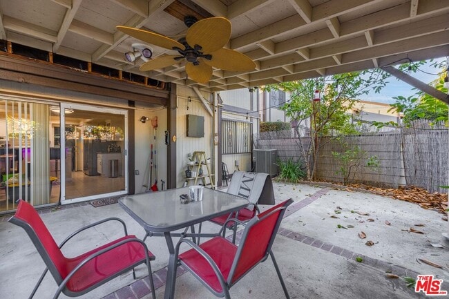 Building Photo - 8505 Burnet Ave