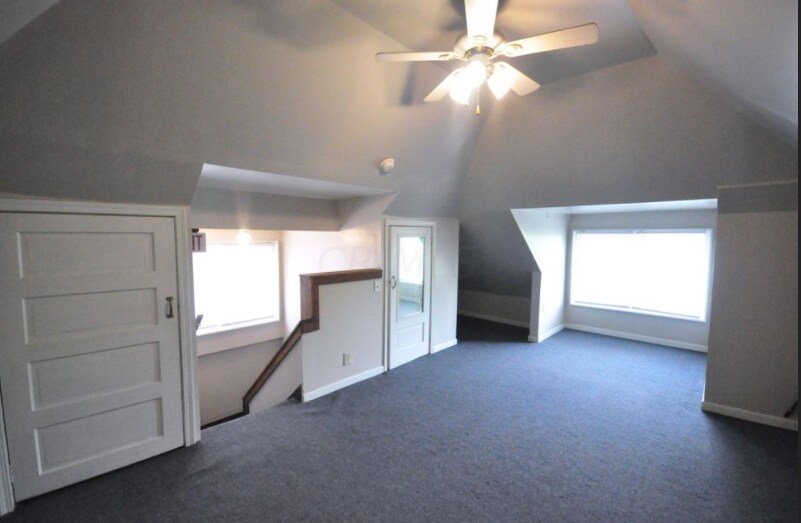 Building Photo - 407 E 14th Ave