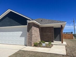 Building Photo - 1002 Ichabod Cir