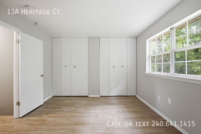 Building Photo - 13A Heritage Ct.-