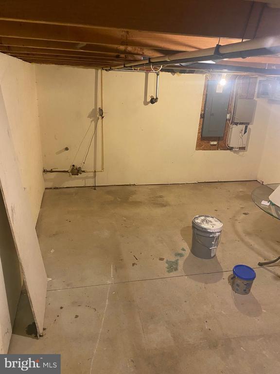 Building Photo - 607 Berkley St