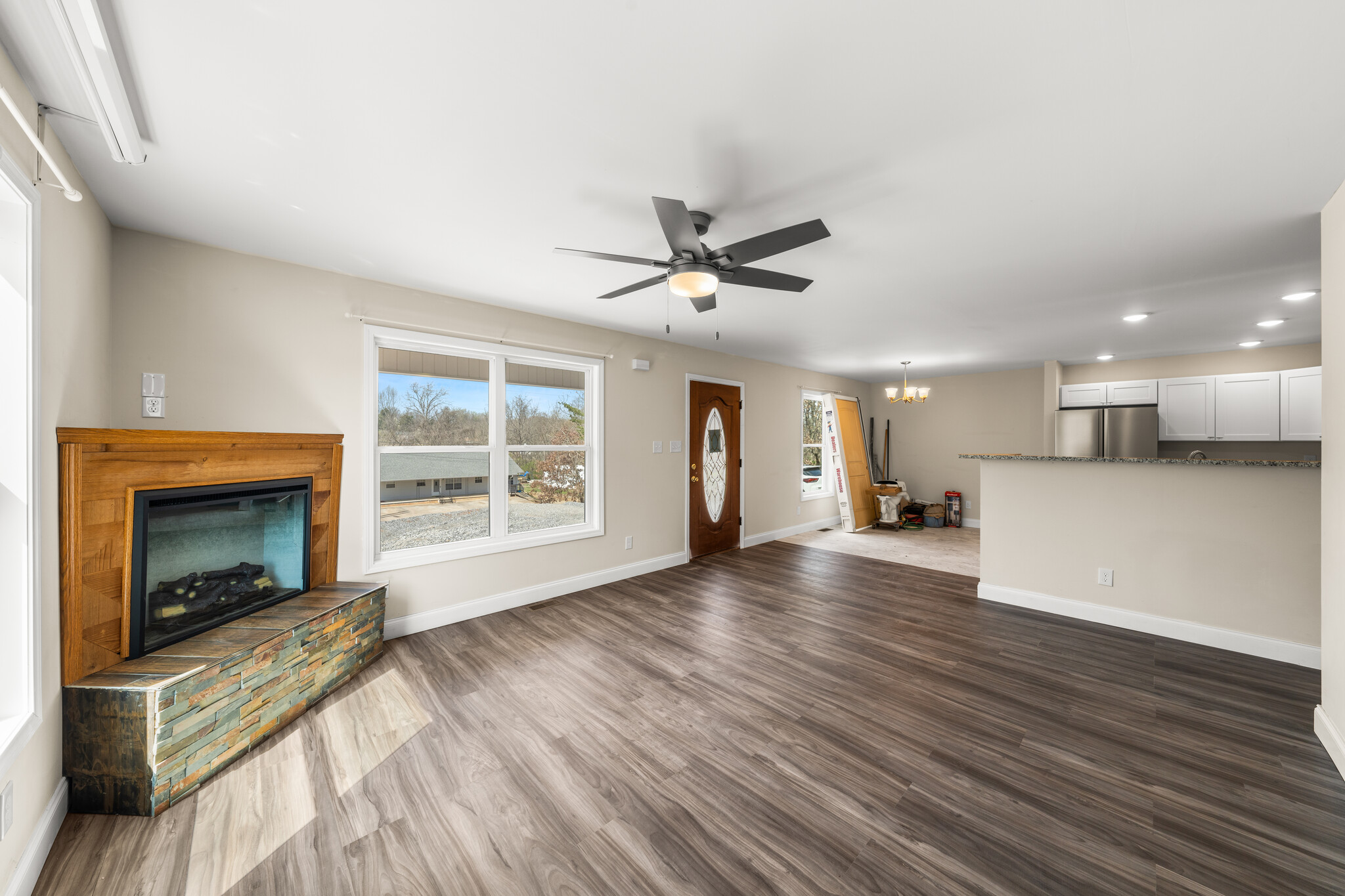 Living room toward Dining room - 1908 Laurel Ln