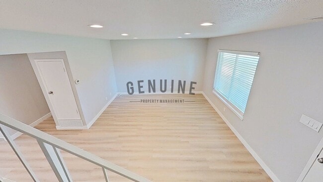 Building Photo - 10062 Los Coyotes Ct