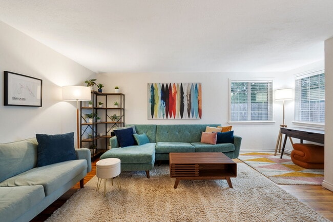 Building Photo - 7414 SE Ogden St