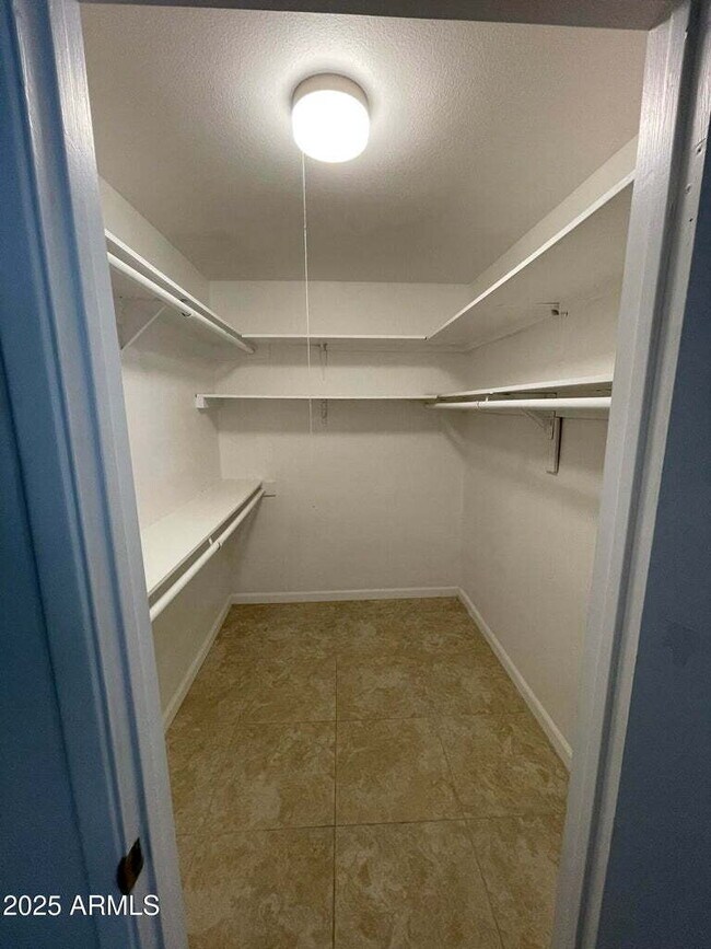 Building Photo - SPECIALS for IMMEDIATE MOVE IN! This is too good to pass up!