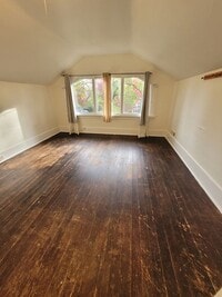 Building Photo - 284 Pearl St