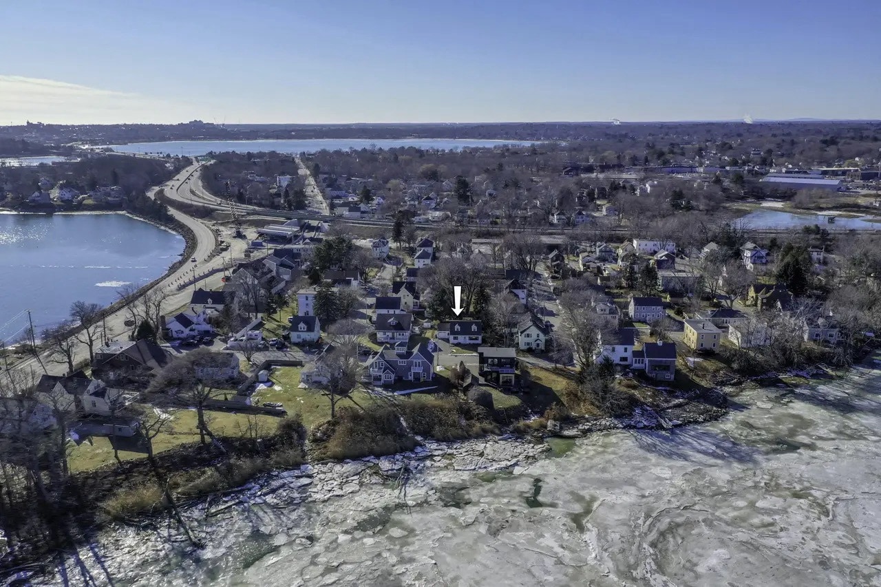 Building Photo - 28 Oregon St