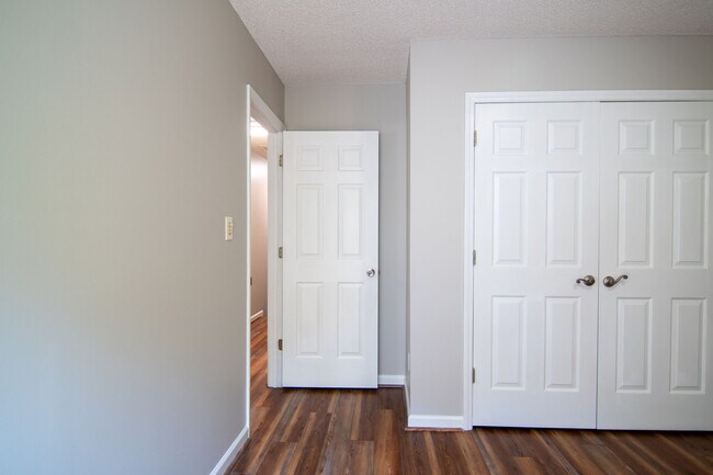 Building Photo - 4801 Buttonbush Dr