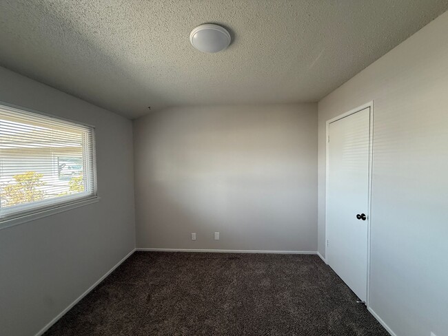 Building Photo - Single Story Home in Tanglewood with Easy ...