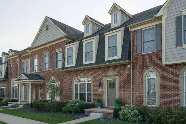 Building Photo - 1622 Commodore Cir