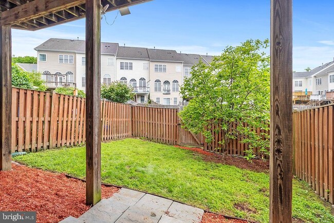 Building Photo - 42754 Montevista Square