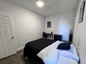 Building Photo - 2714 Maryland Ave