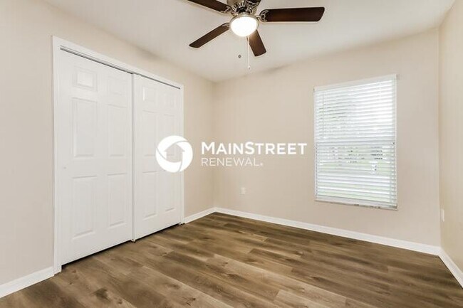 Building Photo - 3 Bedroom Pet-Friendly Home in Seffner, FL with Main Street Renewal