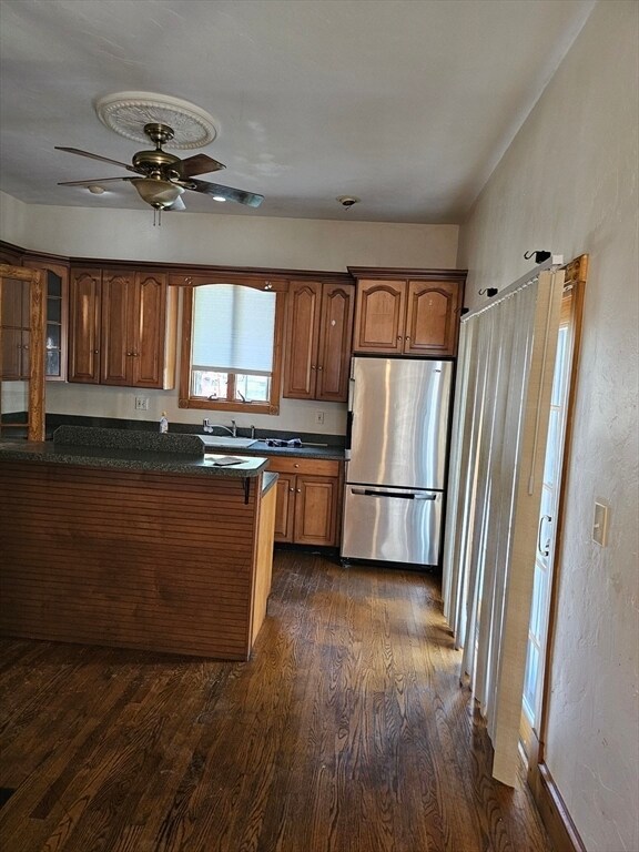 Building Photo - 1 Spring St