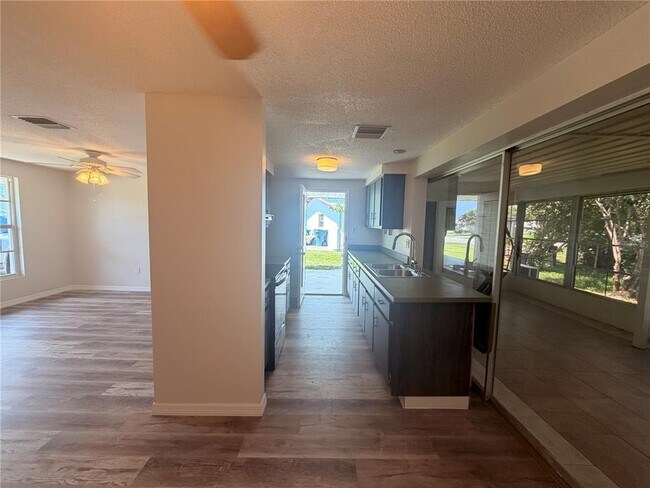 Building Photo - 4694 Nele St